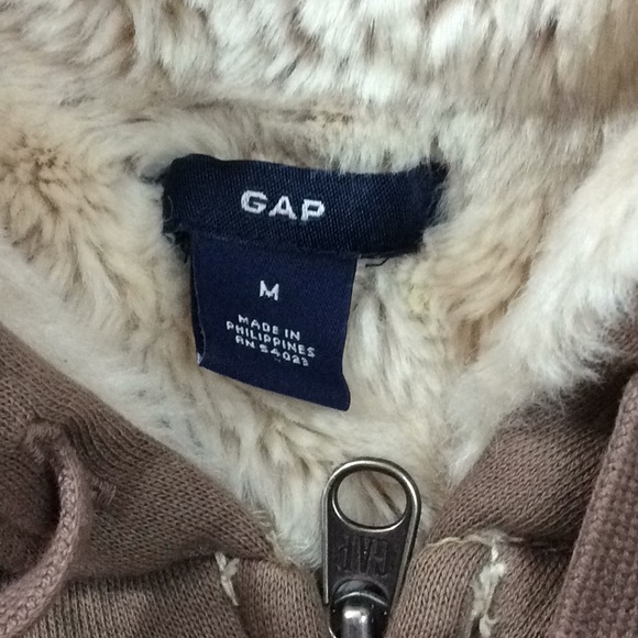 Winter Hooded Vest - Picture 2 of 3